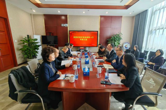 共谋启新篇——花垣县政协主席一行到访jn江南官方网站洽商合作