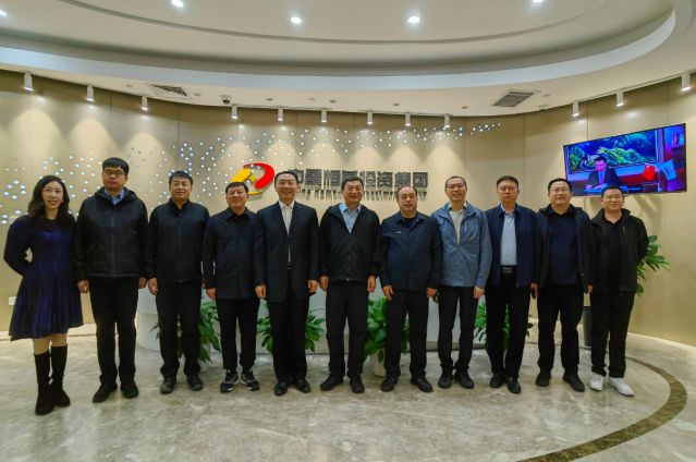 伊春市民宿考察团到访jn江南官方网站深化产业合作